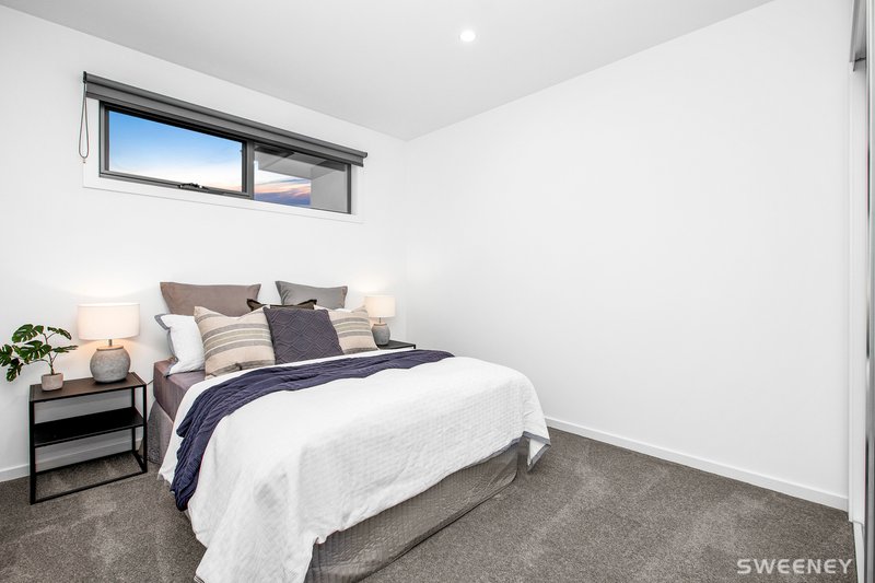 Photo - 2/6 Clematis Avenue, Altona North VIC 3025 - Image 9