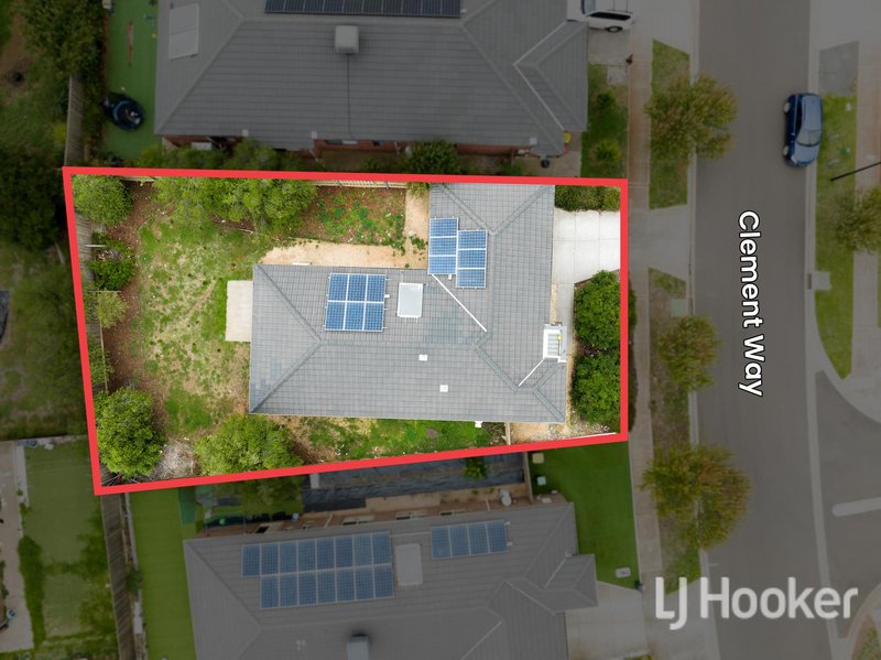 Photo - 26 Clement Way, Melton South VIC 3338 - Image 13