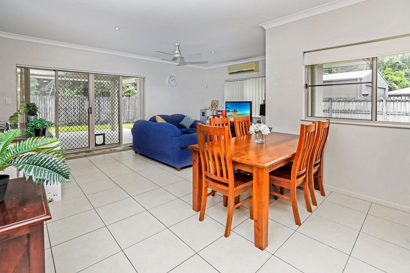 Photo - 26 Cliffdale Street, Bentley Park QLD 4869 - Image 4