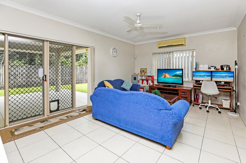 Photo - 26 Cliffdale Street, Bentley Park QLD 4869 - Image 5