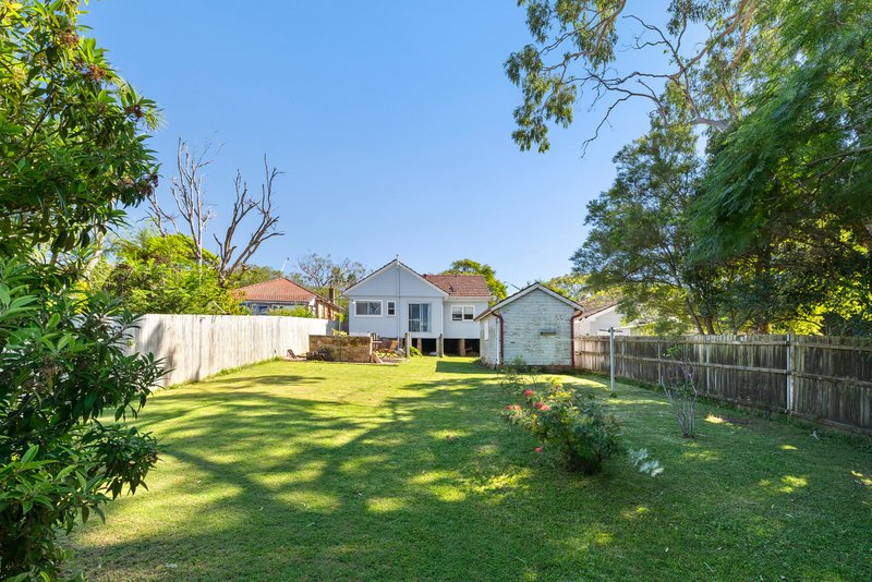 Photo - 26 Clontarf Street, Seaforth NSW 2092 - Image 5