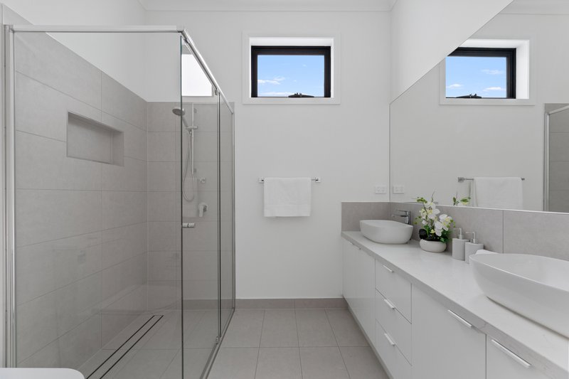 Photo - 2/6 Clovis Street, Oakleigh East VIC 3166 - Image 13