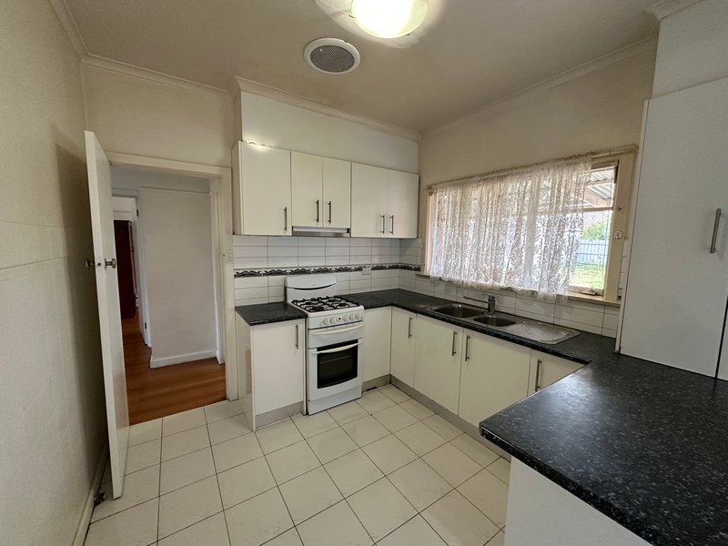 Photo - 26 Connell Street, Glenroy VIC 3046 - Image 5
