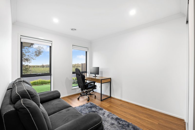 Photo - 26 Constance Street, Werribee VIC 3030 - Image 12