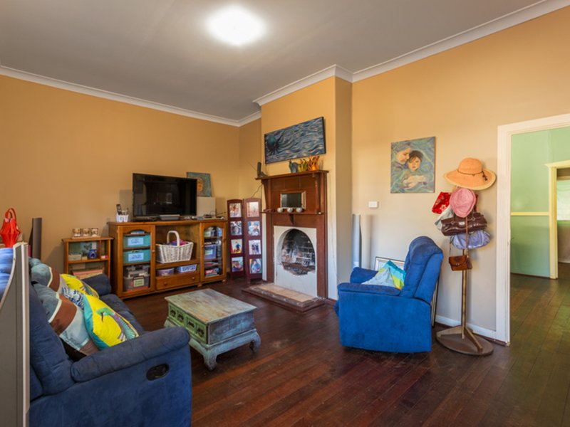 Photo - 26 Conway Street, Beachlands WA 6530 - Image 5