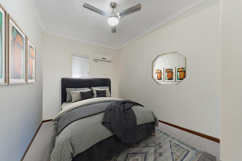 Photo - 26 Cook Close, Emerald QLD 4720 - Image 23