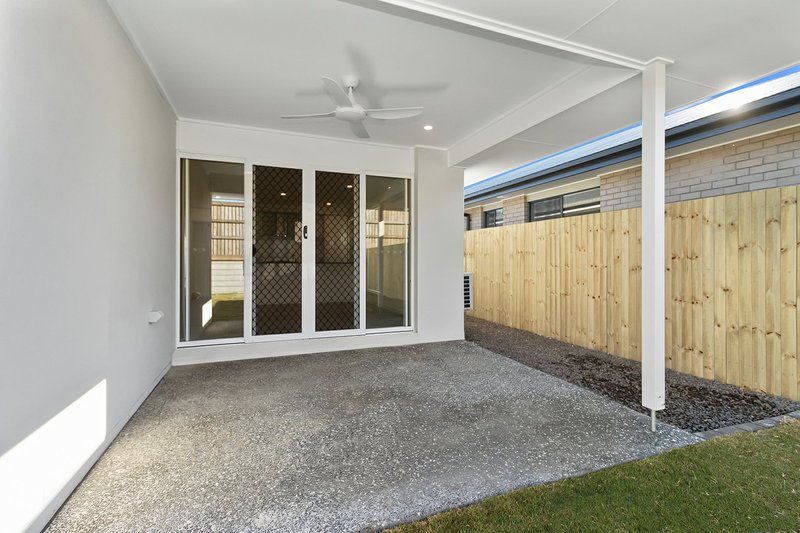 Photo - 26 Coorong Street, Yarrabilba QLD 4207 - Image 13