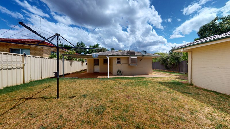 Photo - 26 Coral Crescent, Dubbo NSW 2830 - Image 13