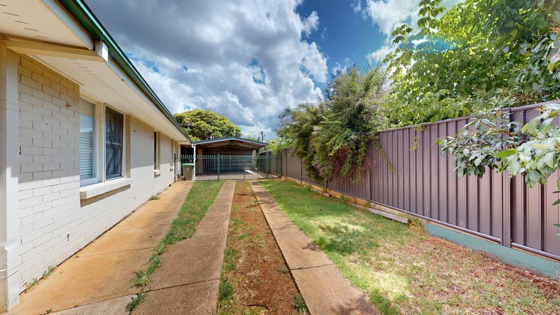 Photo - 26 Coral Crescent, Dubbo NSW 2830 - Image 17