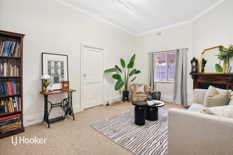 Photo - 26 Corinda Avenue, Kensington Park SA 5068 - Image 5