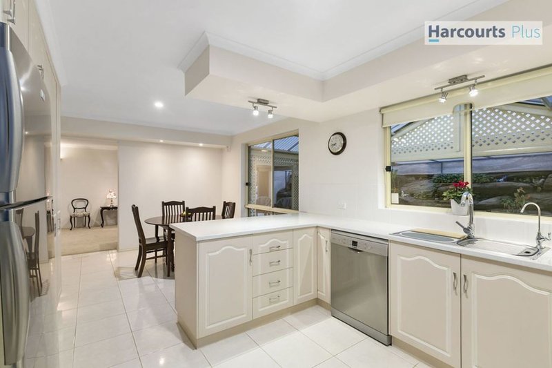 Photo - 26 Cormorant Drive, Hallett Cove SA 5158 - Image 5