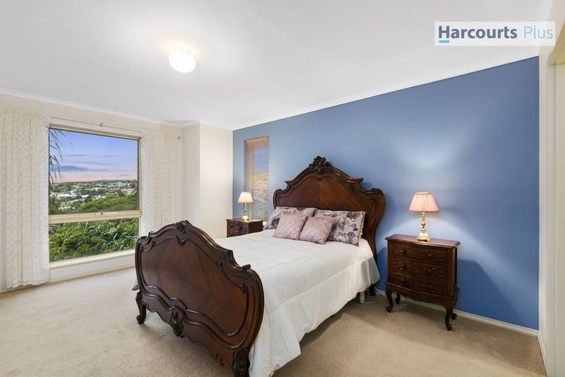 Photo - 26 Cormorant Drive, Hallett Cove SA 5158 - Image 8