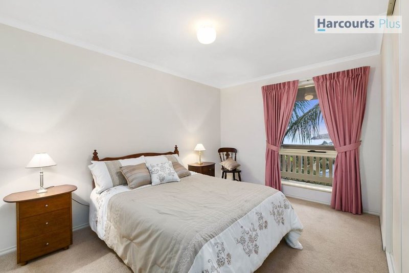 Photo - 26 Cormorant Drive, Hallett Cove SA 5158 - Image 10