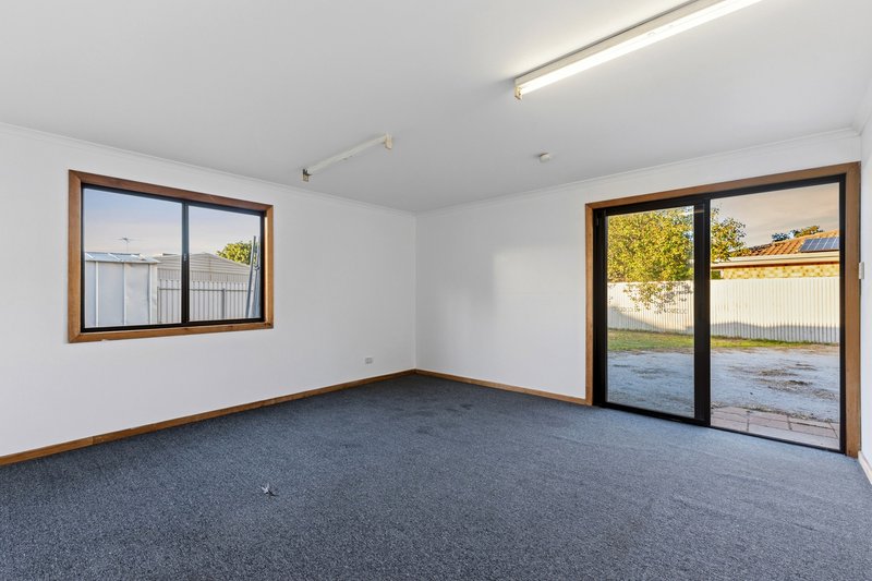 Photo - 26 Cowan Drive, Pooraka SA 5095 - Image 20