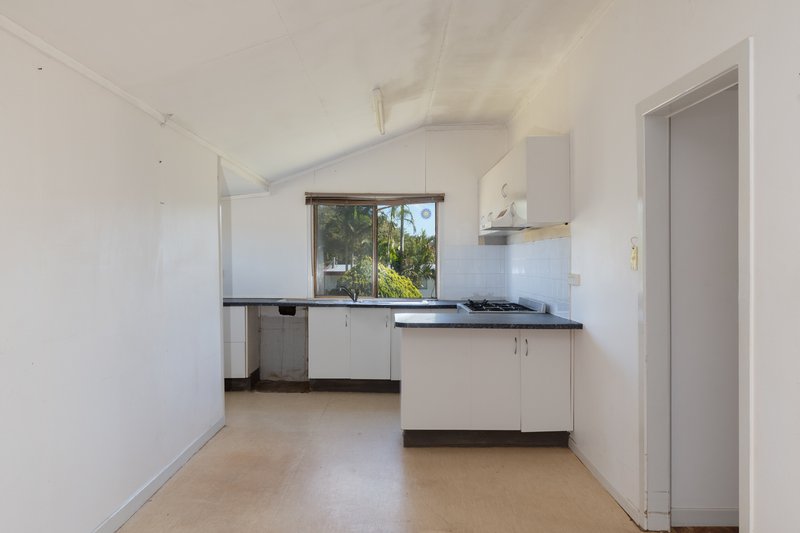 Photo - 26 Crittenden Road, Glass House Mountains QLD 4518 - Image 5