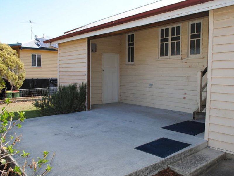 Photo - 26 Crown Street, Silkstone QLD 4304 - Image 16