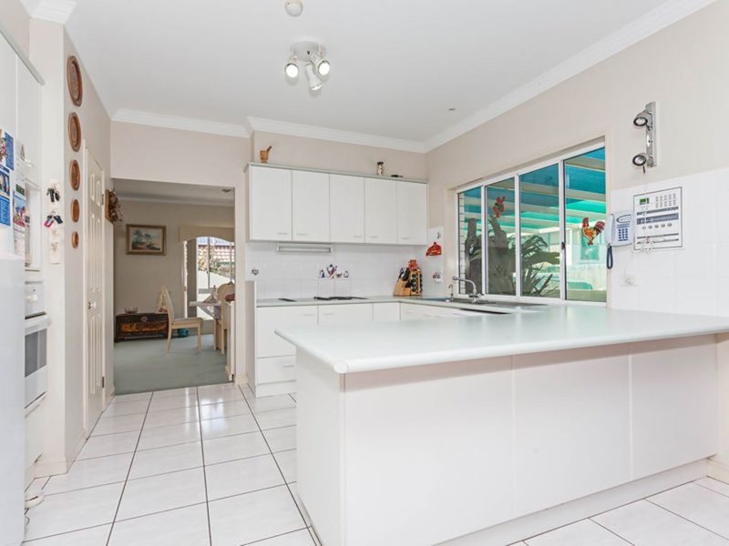 Photo - 26 Cumberland Place, Parkinson QLD 4115 - Image 7