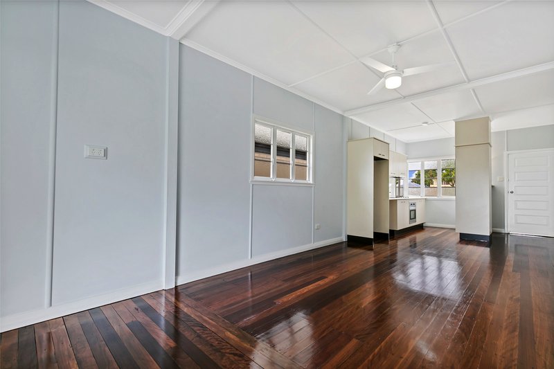 Photo - 26 Cutts St , Margate QLD 4019 - Image 5