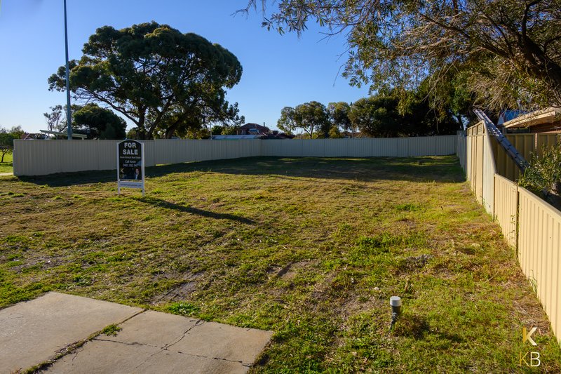 Photo - 26 Dargin Way, Rockingham WA 6168 - Image 4