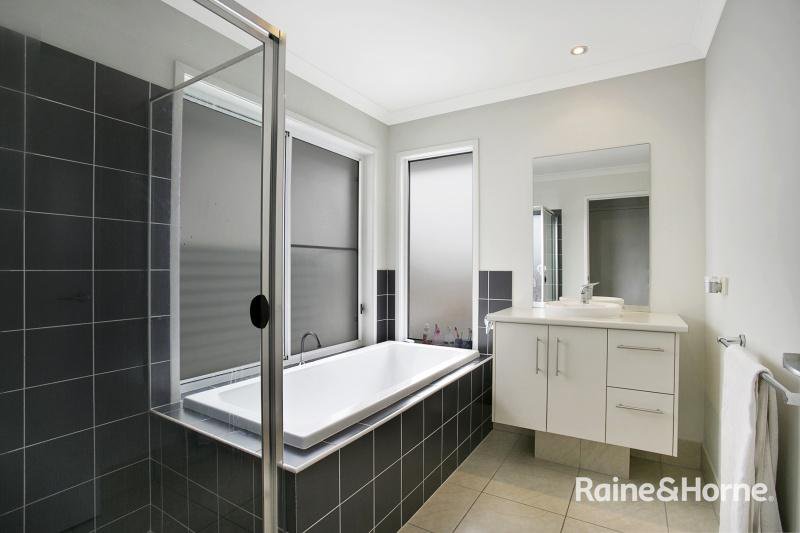 Photo - 26 Dart Street, Corinda QLD 4075 - Image 5