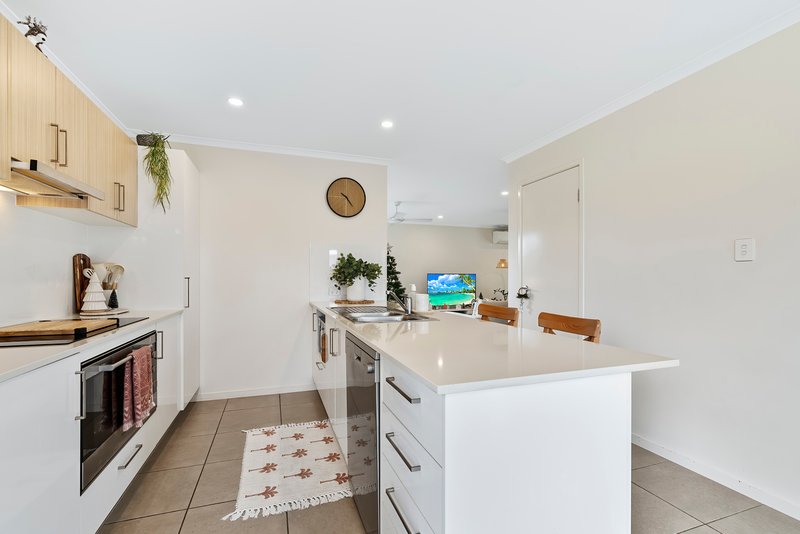 Photo - 2/6 Darter Street, Peregian Springs QLD 4573 - Image 8