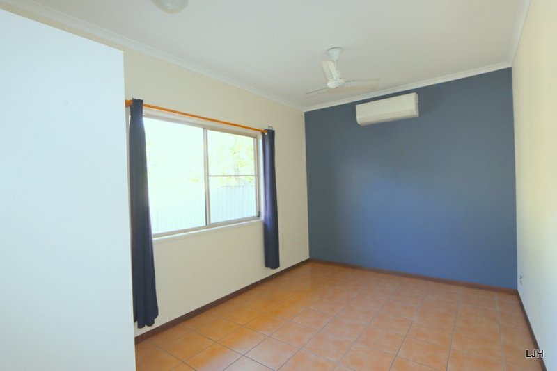 Photo - 26 Dawn Crescent, Emerald QLD 4720 - Image 12