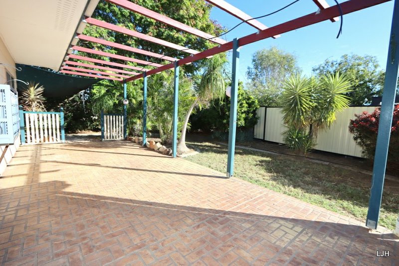 Photo - 26 Dawn Crescent, Emerald QLD 4720 - Image 21