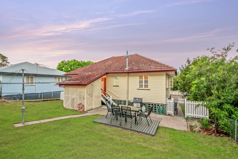 Photo - 26 Dawson Parade, Keperra QLD 4054 - Image 13