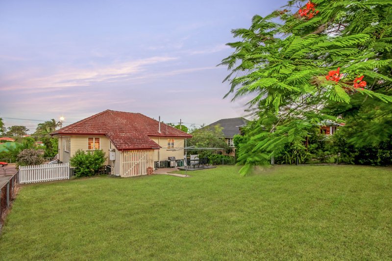 Photo - 26 Dawson Parade, Keperra QLD 4054 - Image 14