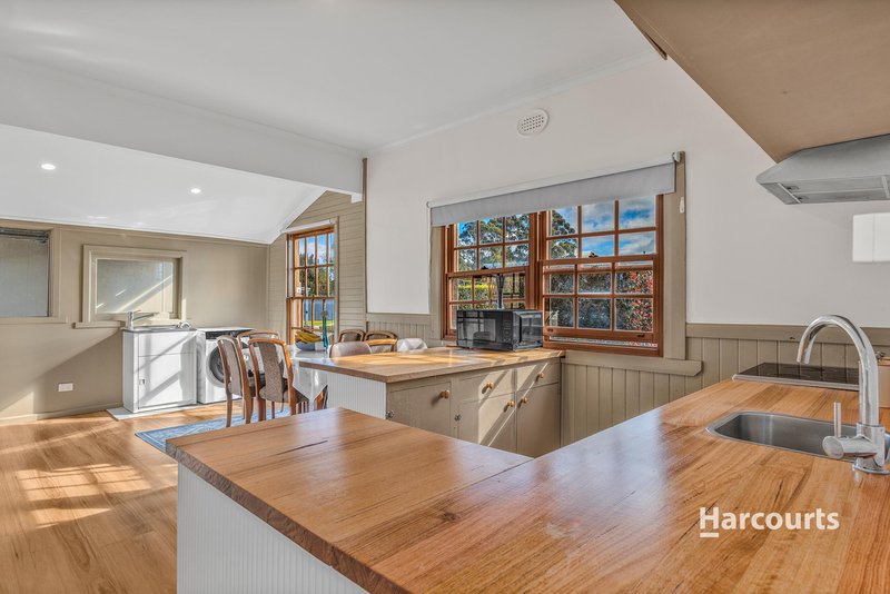 Photo - 26 Deacon Street, Upper Burnie TAS 7320 - Image 7