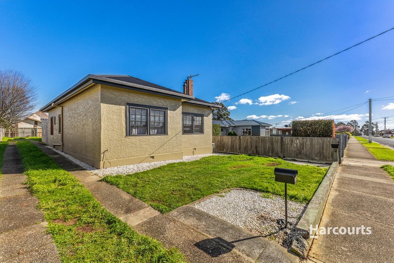 Photo - 26 Deacon Street, Upper Burnie TAS 7320 - Image 11