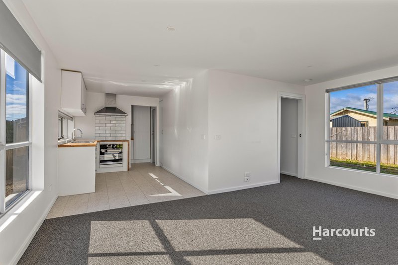 Photo - 26 Deacon Street, Upper Burnie TAS 7320 - Image 13