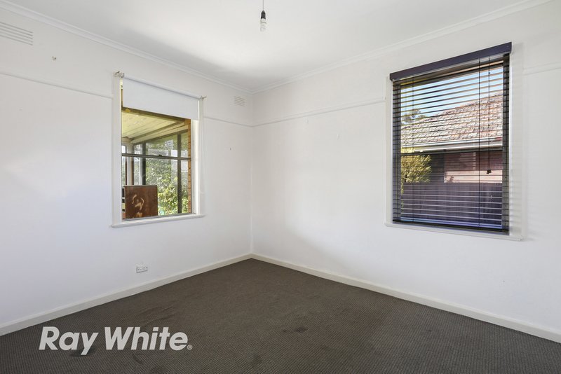 Photo - 26 Dearborn Parade, Corio VIC 3214 - Image 4