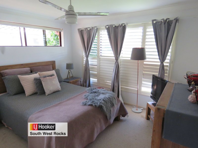 Photo - 26 Delmer Close, South West Rocks NSW 2431 - Image 10