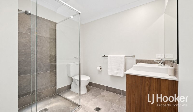 Photo - 26 Diamond Drive, Yarrabilba QLD 4207 - Image 6