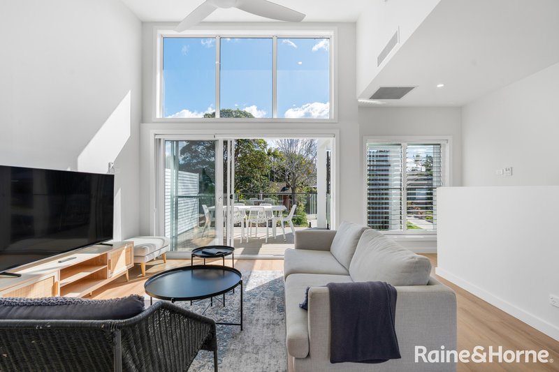 Photo - 2/6 Dolphin Street, Ulladulla NSW 2539 - Image 3