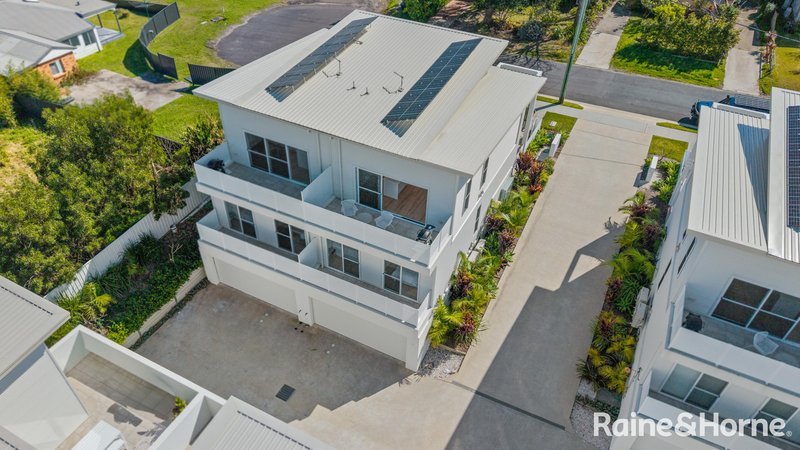 Photo - 2/6 Dolphin Street, Ulladulla NSW 2539 - Image 24