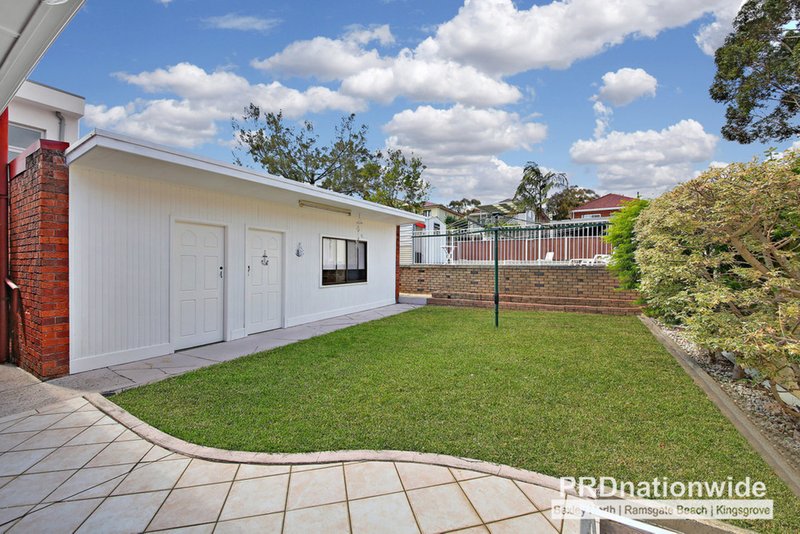 Photo - 26 Doonkuna Street, Beverly Hills NSW 2209 - Image 5