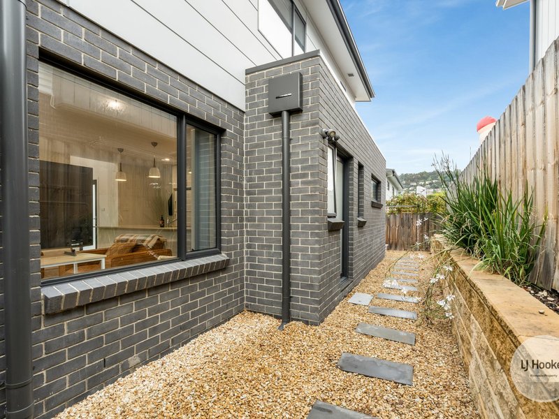 Photo - 2/6 Dowding Crescent, New Town TAS 7008 - Image 20