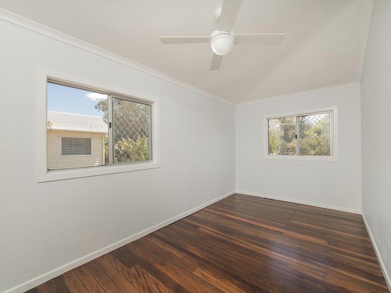 Photo - 26 Dowling Street, Park Avenue QLD 4701 - Image 5