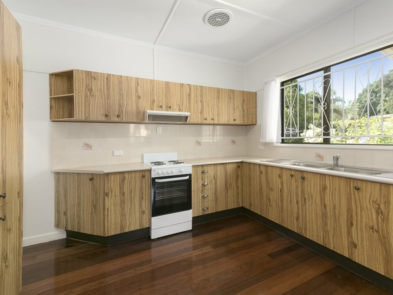 Photo - 26 Dunstan Street, Moorooka QLD 4105 - Image 3