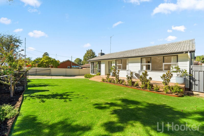 Photo - 26 Early Street, Crestwood NSW 2620 - Image 3