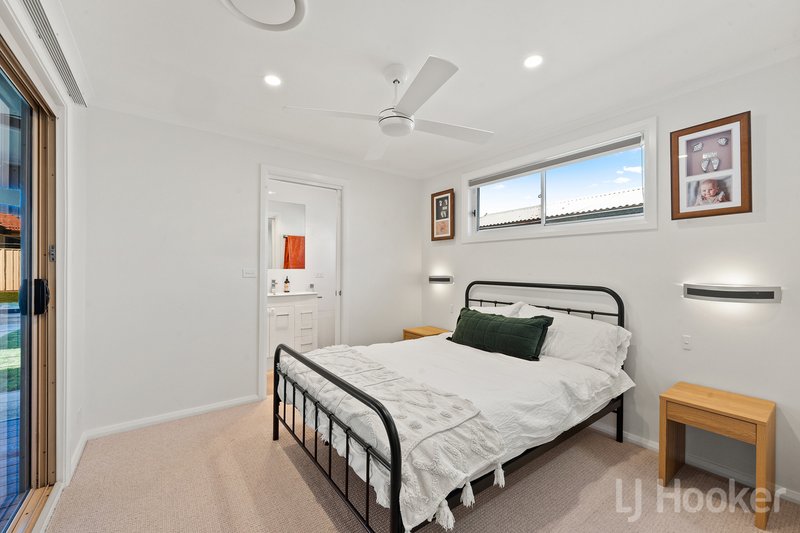 Photo - 26 Early Street, Crestwood NSW 2620 - Image 16
