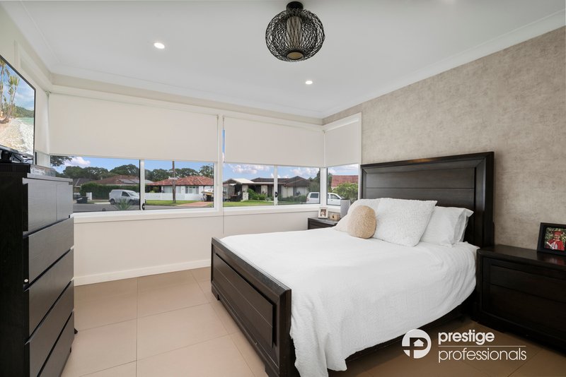 Photo - 26 Edgecombe Avenue, Moorebank NSW 2170 - Image 7