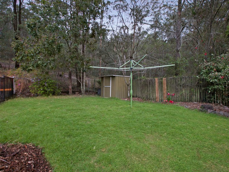 Photo - 26 Edgehill Street, Nathan QLD 4111 - Image 9