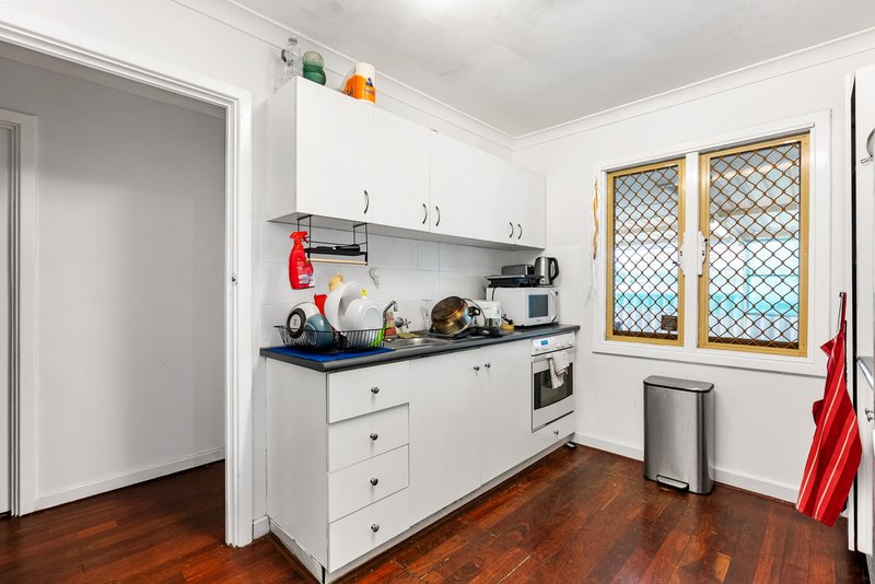 Photo - 26 Edgington Crescent, Koondoola WA 6064 - Image 10