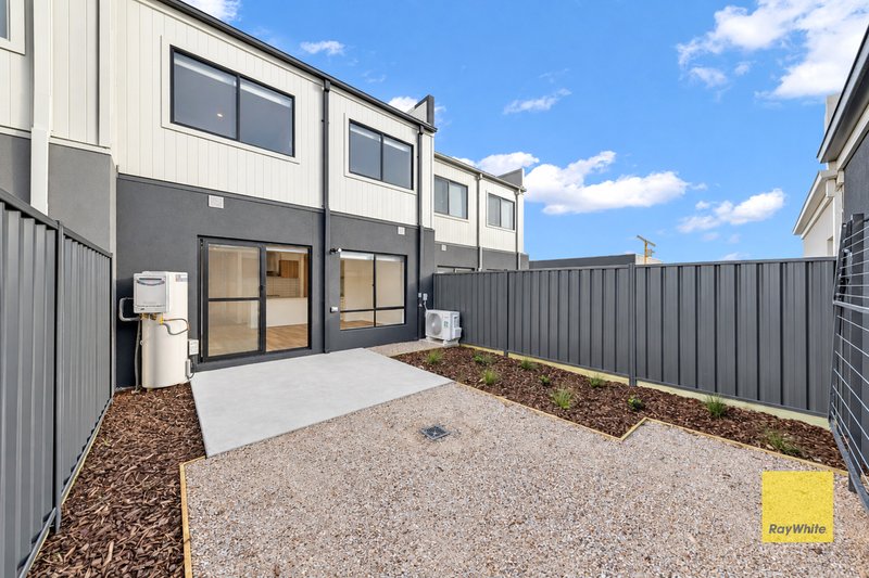 Photo - 26 Elves Walk, Tarneit VIC 3029 - Image 13