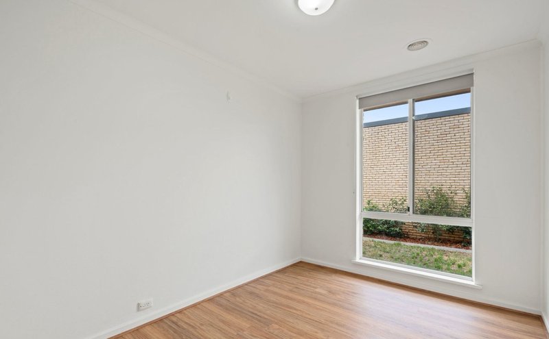Photo - 26 Epenarra Close, Hawker ACT 2614 - Image 6