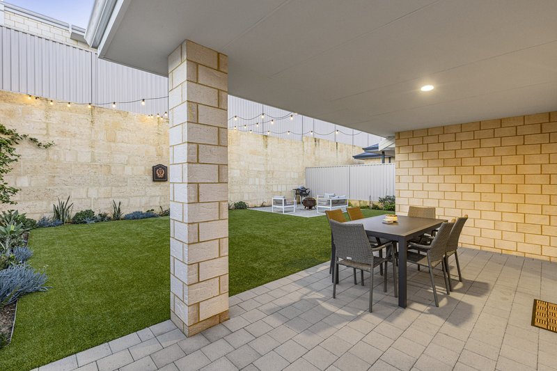 Photo - 26 Eremophila Street, Sinagra WA 6065 - Image 24