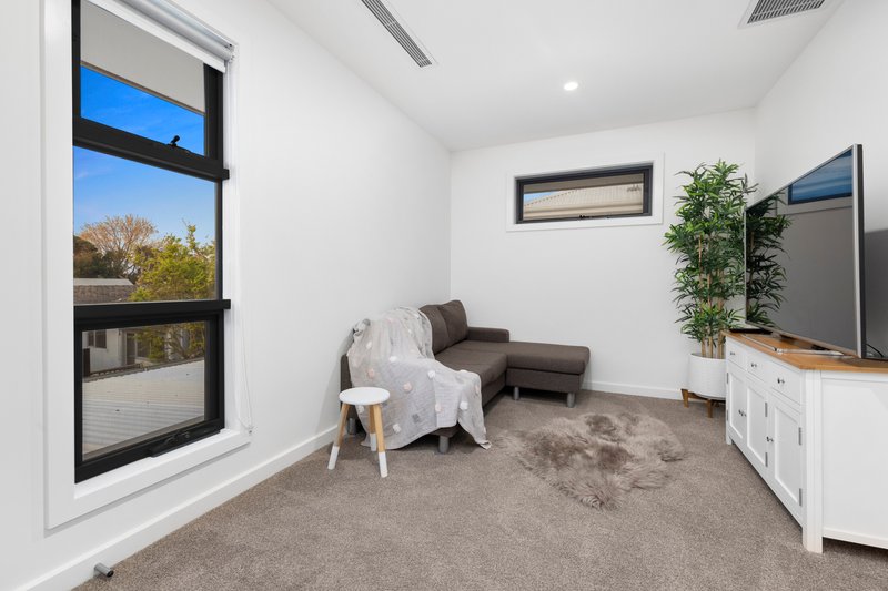 Photo - 26 Erskine Avenue, Cheltenham VIC 3192 - Image 10